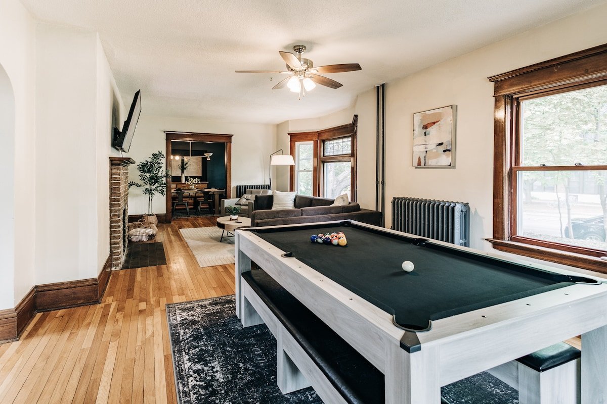 Spacious 1900s Home Minutes from Downtown St. Paul gallery image 2