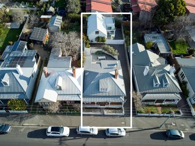 White Cottage & White Barn. Luxe city group stay.