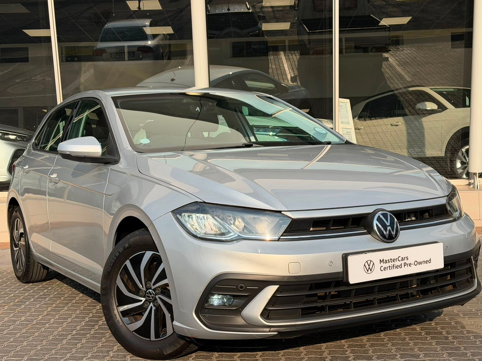 VOLKSWAGEN POLO 1.0 TSI LIFE DSG for Sale in South Africa