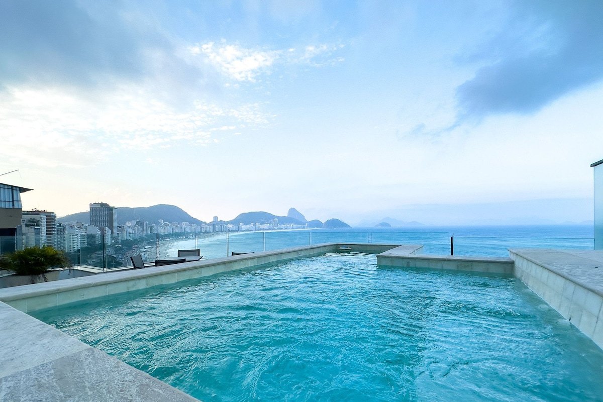 Penthouse with 3 suites and private pool gallery image 5