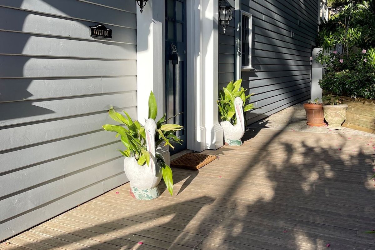 Otium Clareville by Palm Beach Holiday Rentals gallery image 4