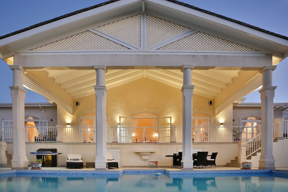 Cayman Villa gallery image 2