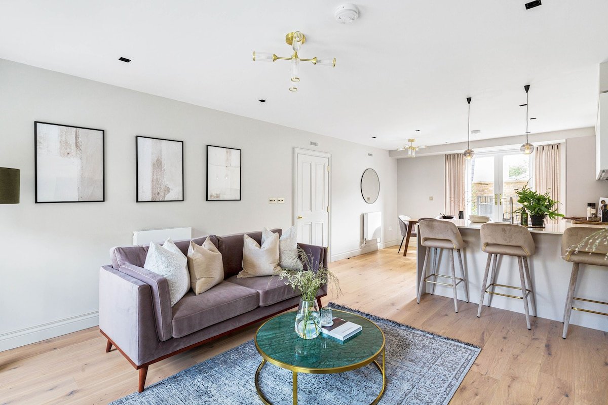 Sloane Square 3 bedroom apartment gallery image 3