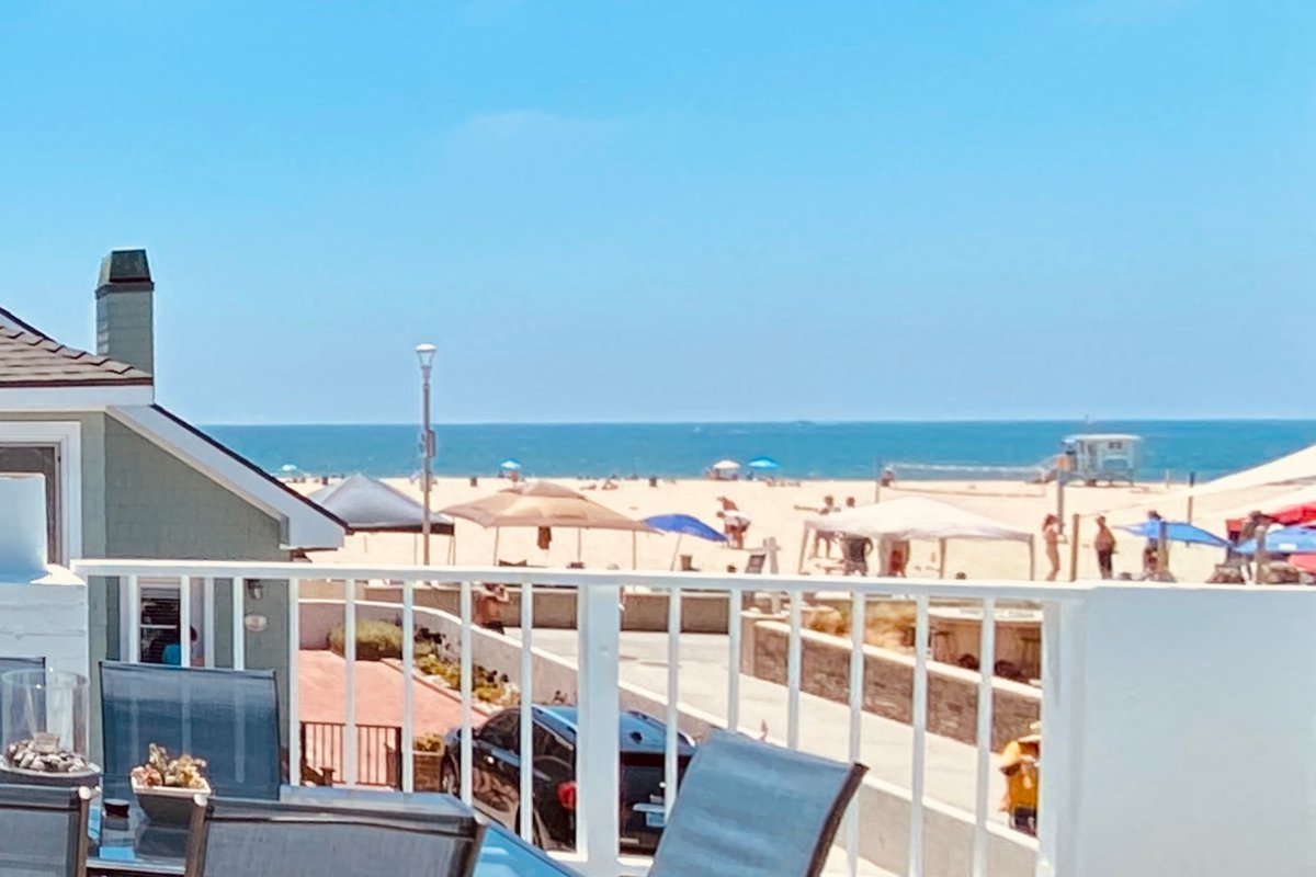 Beach Front House-Newly Renovated – Awesome Home !