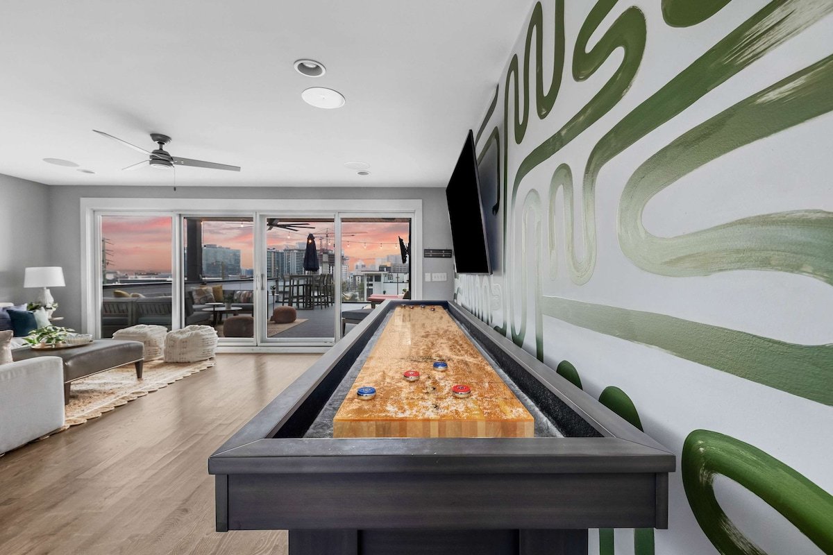 The Gulch House – Pool + 1 mile to Broadway! gallery image 5