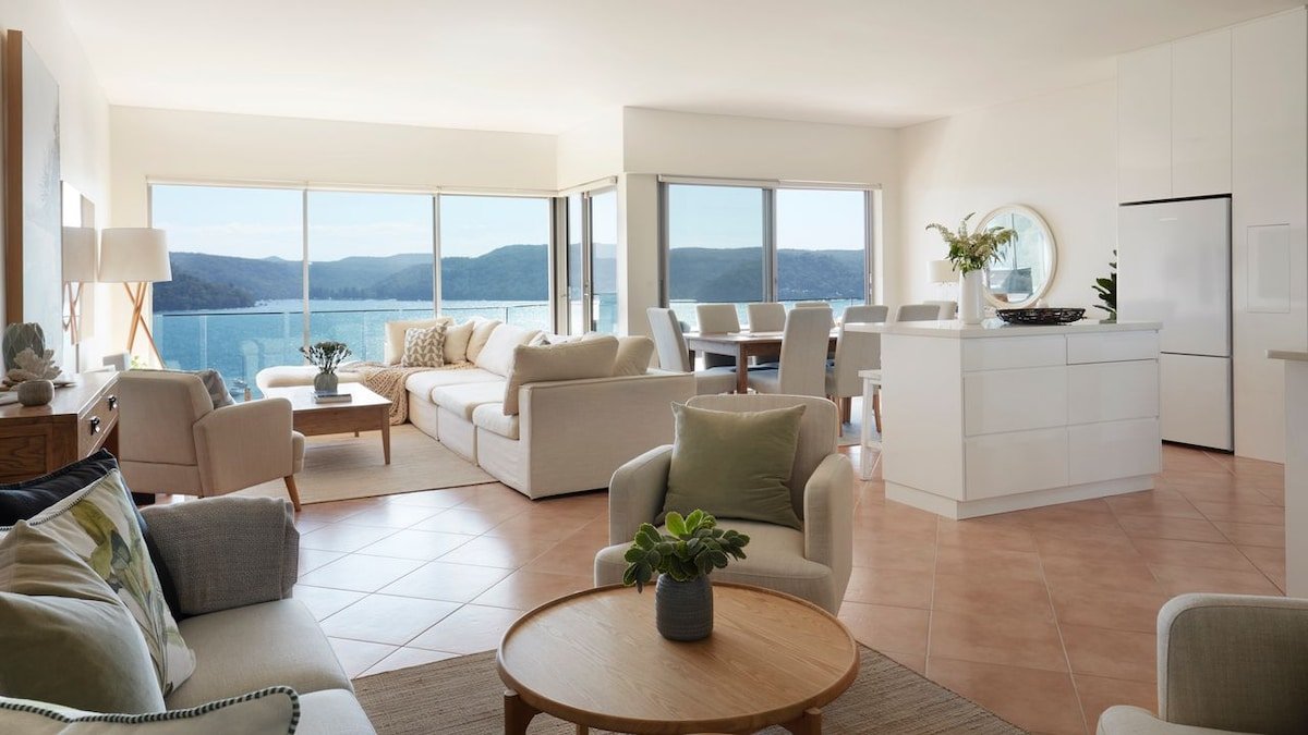 The Pittwater Penthouse gallery image 3