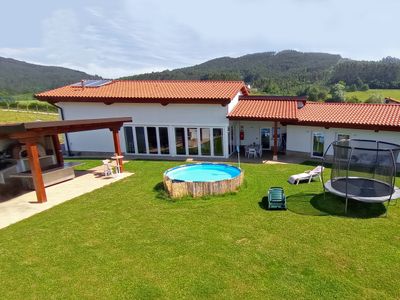 Casa rural entre el mar y la montaña