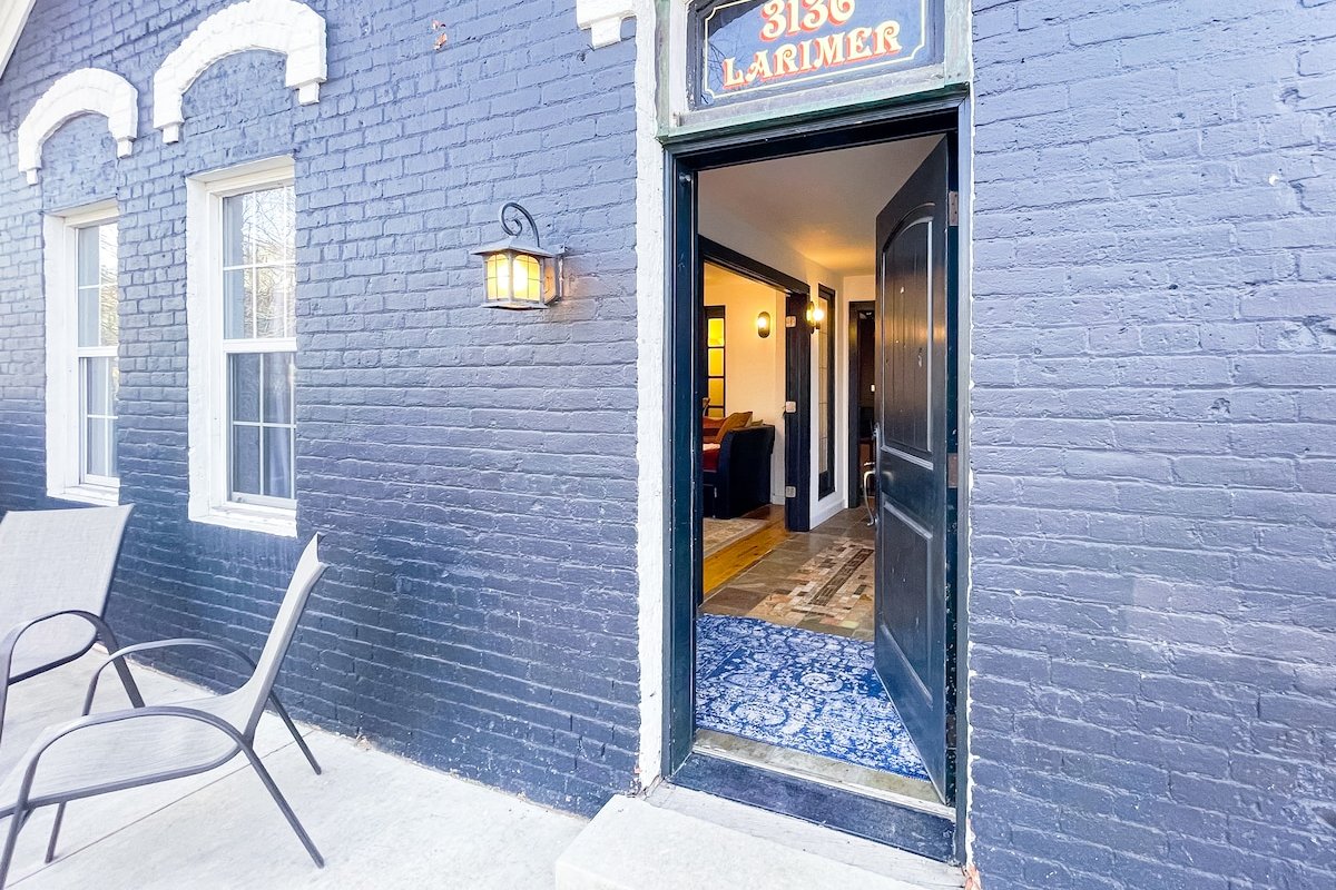 The Little Black House On Larimer gallery image 2