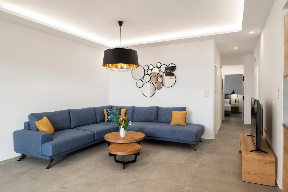 Zen luxury home,pool,Near beach & amenities gallery image 5