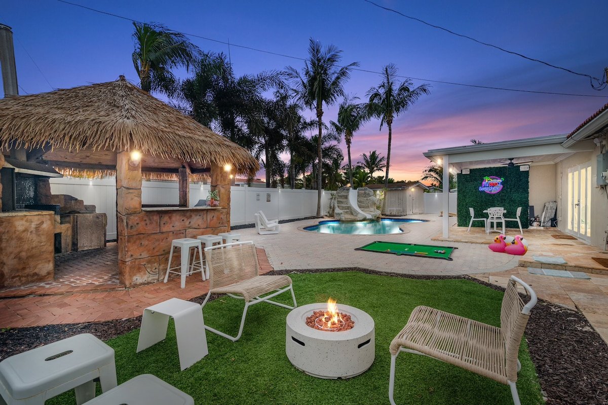 Luxe Villa: Salt Pool | BBQ | Hot Tub | Amenities! gallery image 2