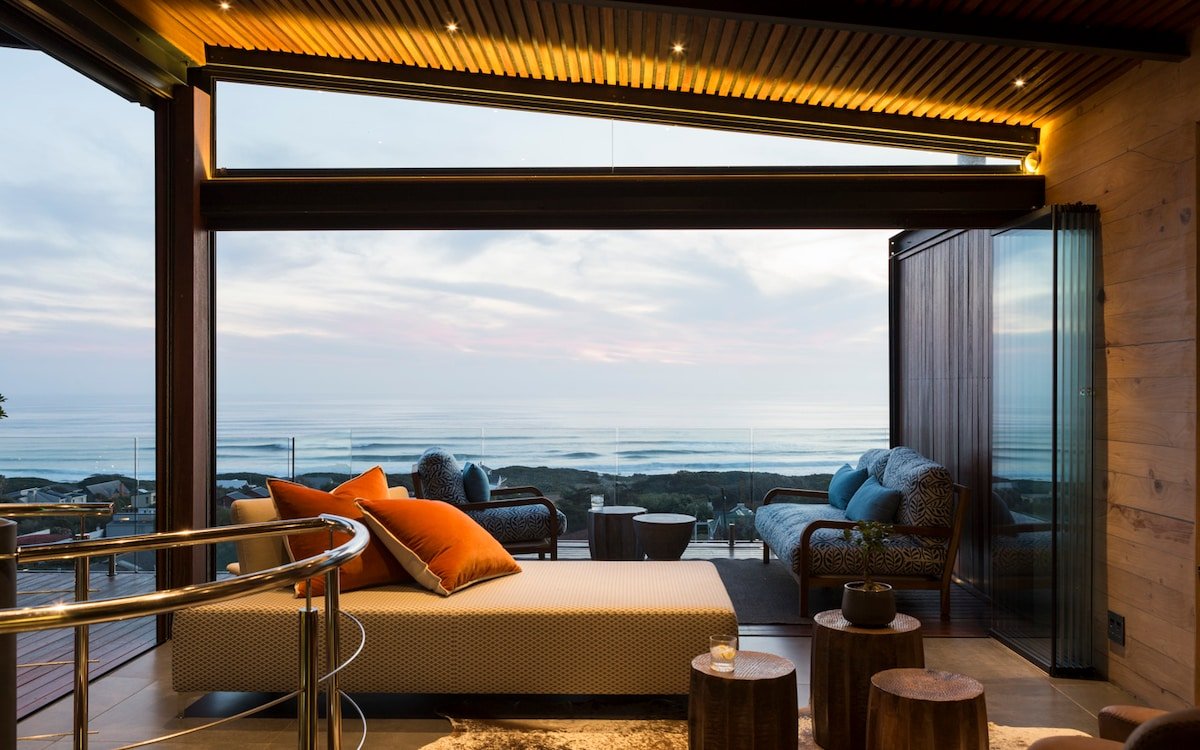 Exclusive Tree House Hideaway gallery image 2