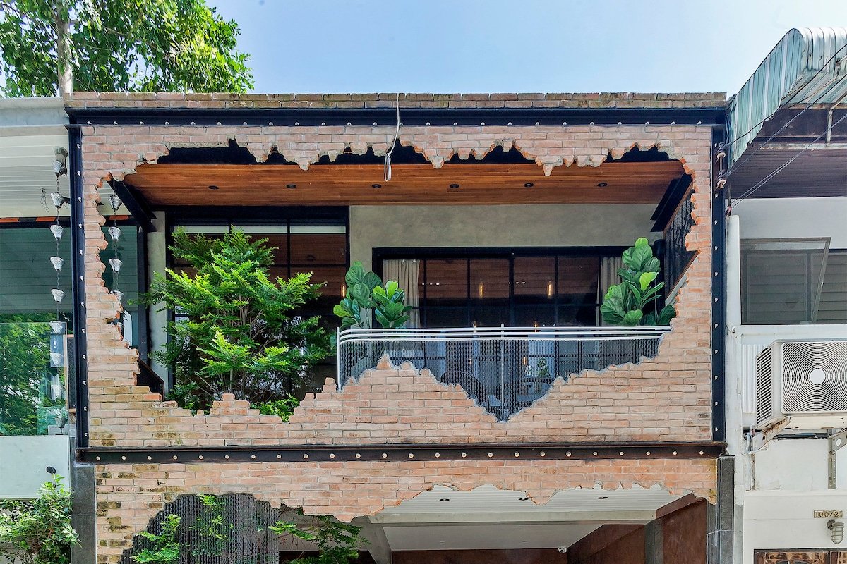 The Glam Loft in Thonglor, a creative escape gallery image 4