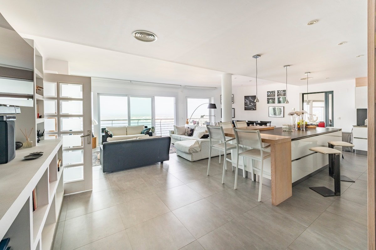 Lovely house with a superb view on the Rosas’ Bay gallery image 5