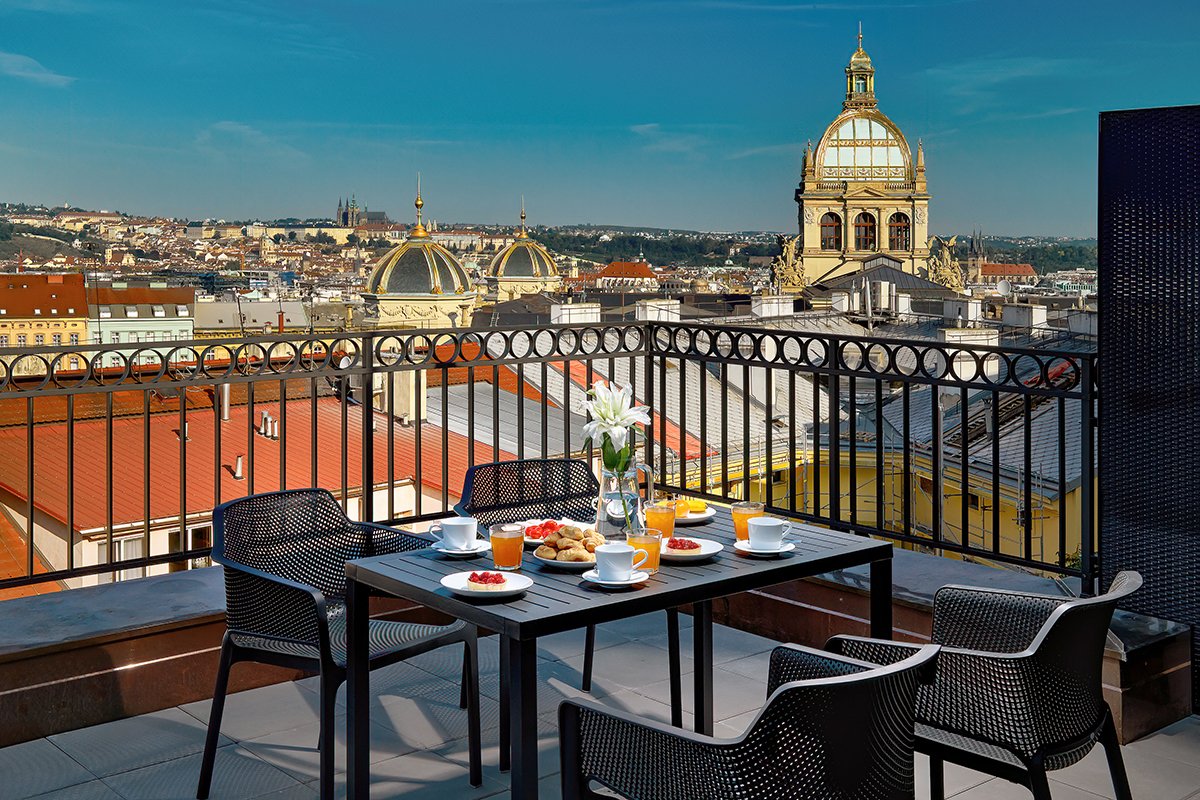 Penthouse Apartment with Terrace