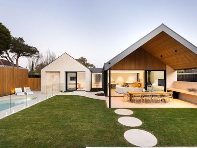 MAUDE, Luxe Resort Style Amenities