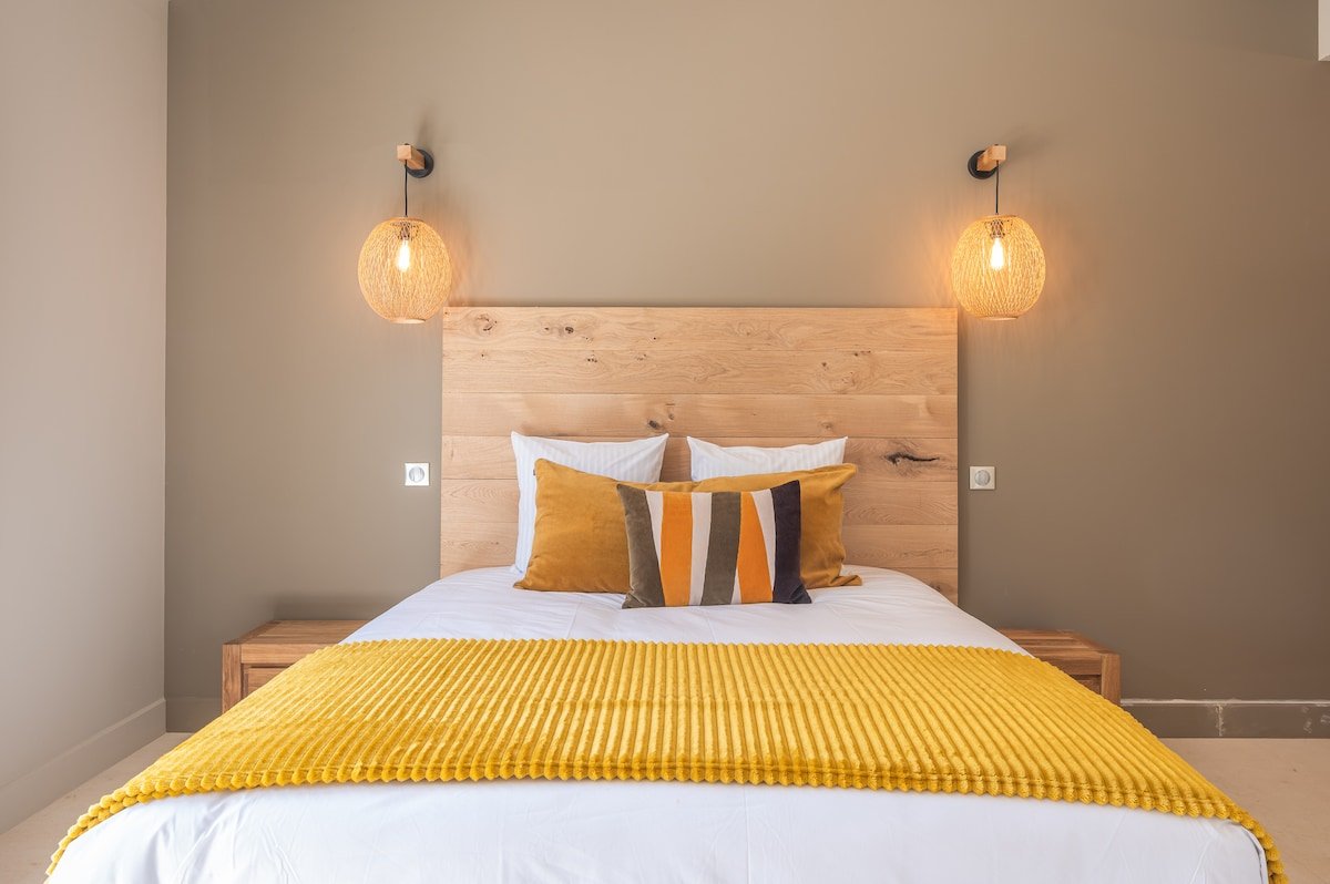 Provencal farmhouse with private swimming pool gallery image 3