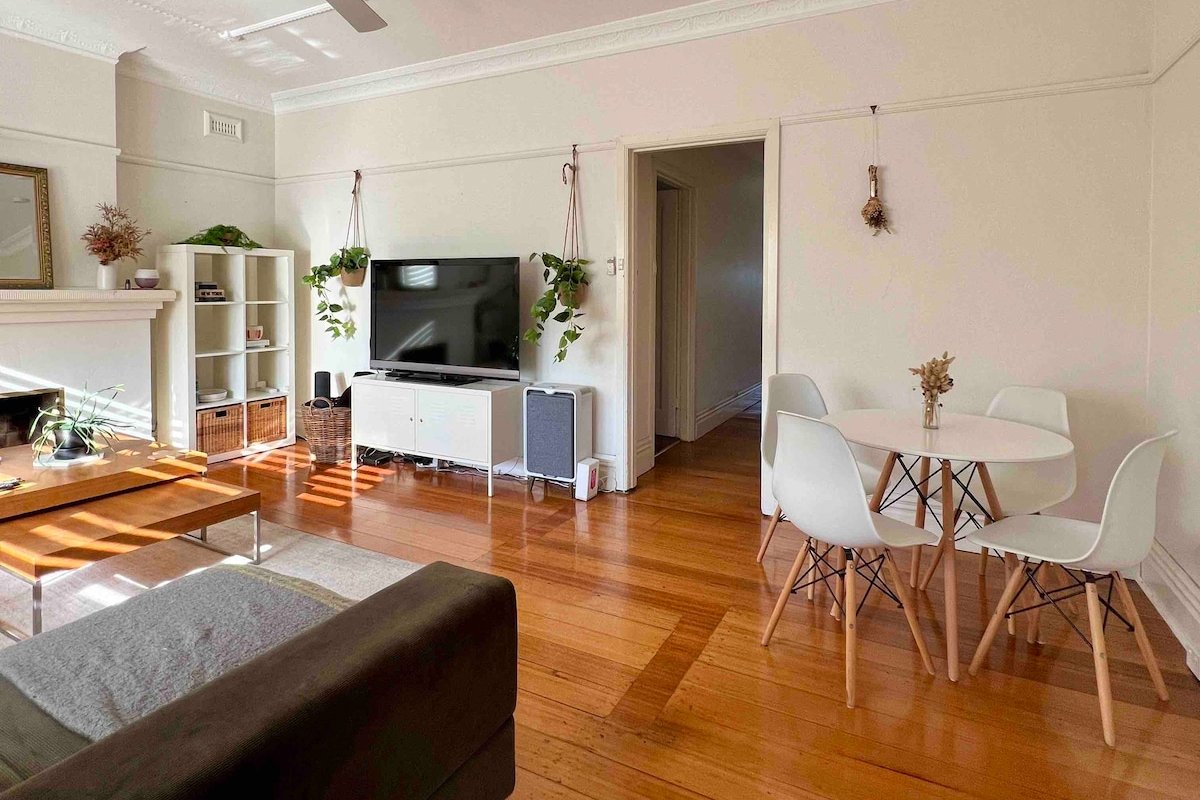 Long term stays – 3 bedrooms, close to Monash Uni gallery image 2