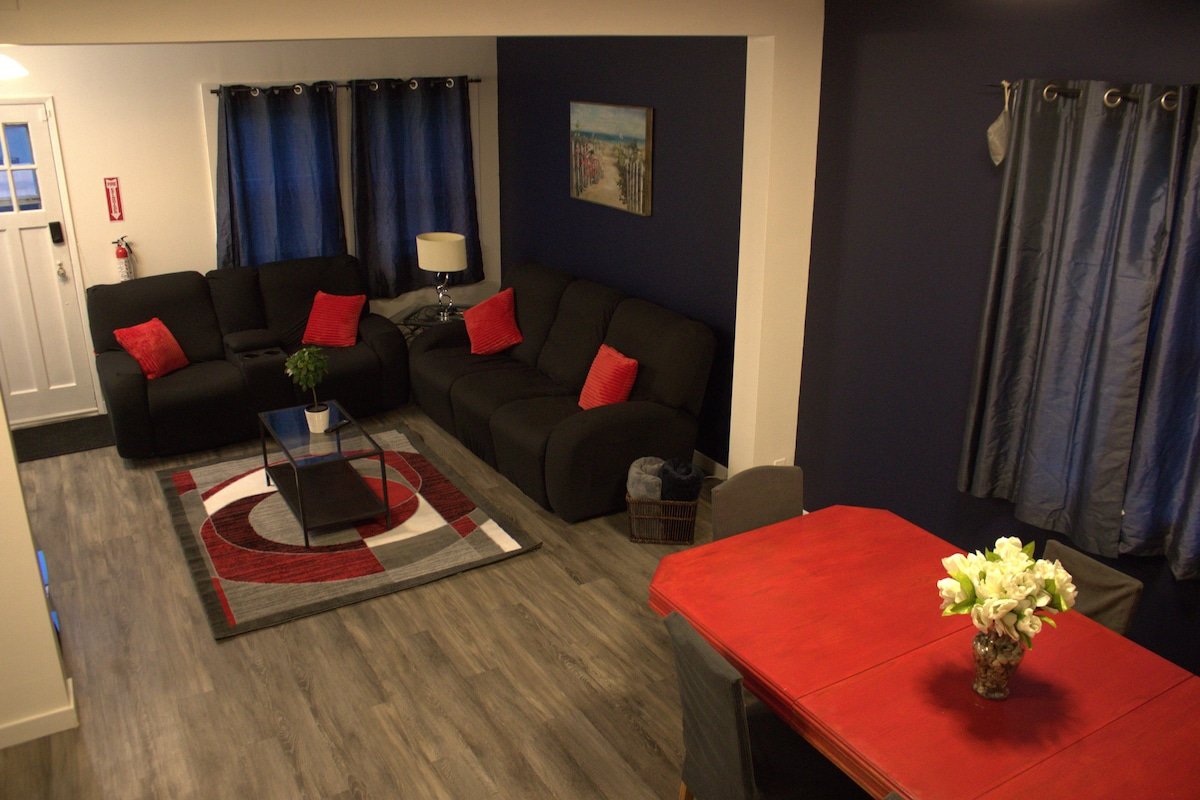 Get Together Family House | 5 Bedroom | 2Bathroom. gallery image 3