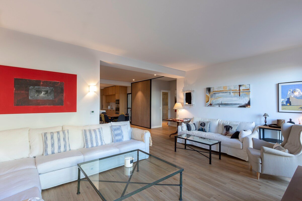 LUX ZURRIOLA : Beach Front Apartment – Kursaal gallery image 5