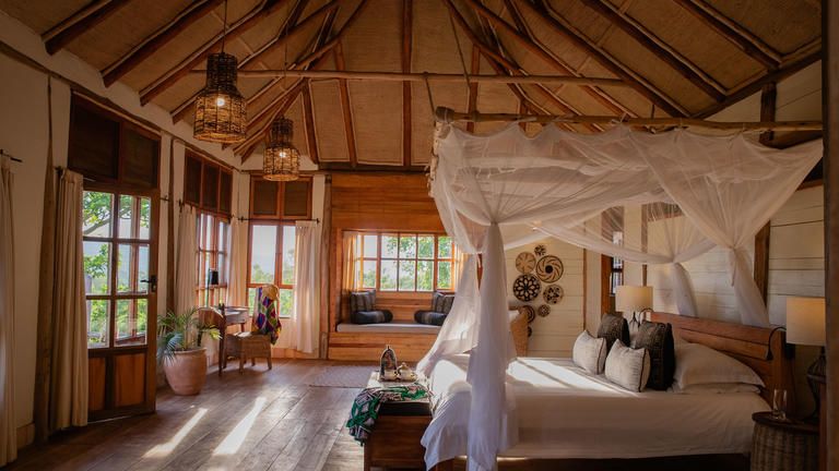 Kyambura Gorge Lodge Deluxe Rooms