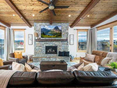 Luxurious Downtown Penthouse w/ Hot Tub!