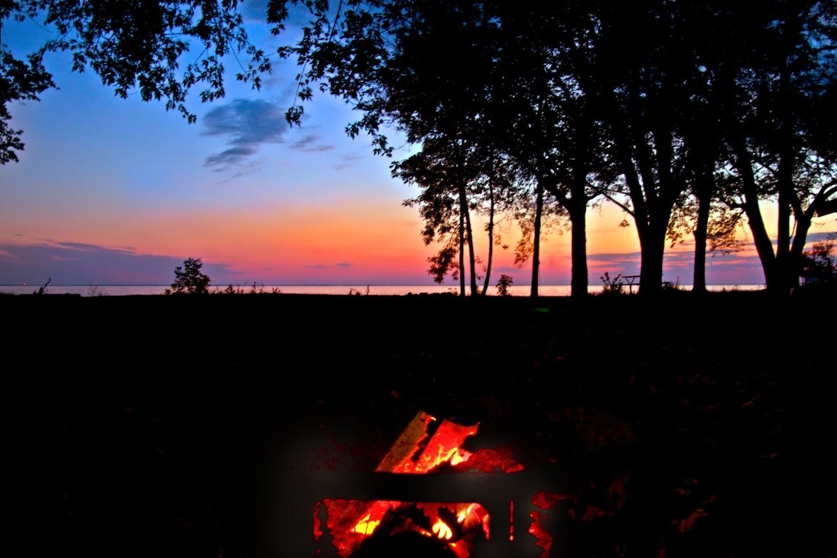 2 Cabins | Beachfront | Dock | Sleep 17 | Reunions gallery image 5