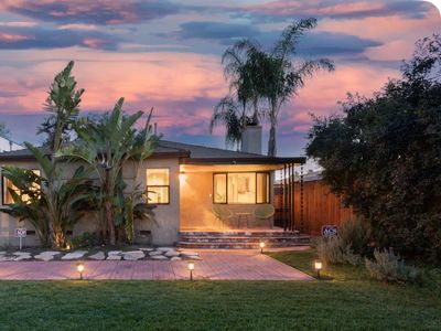 Stylish Casa by Universal|Free Parking+EV Charger