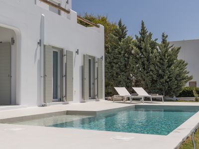 White Villa Milos