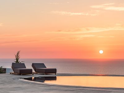 Saint Apostles 3-bedroom villa with private pool