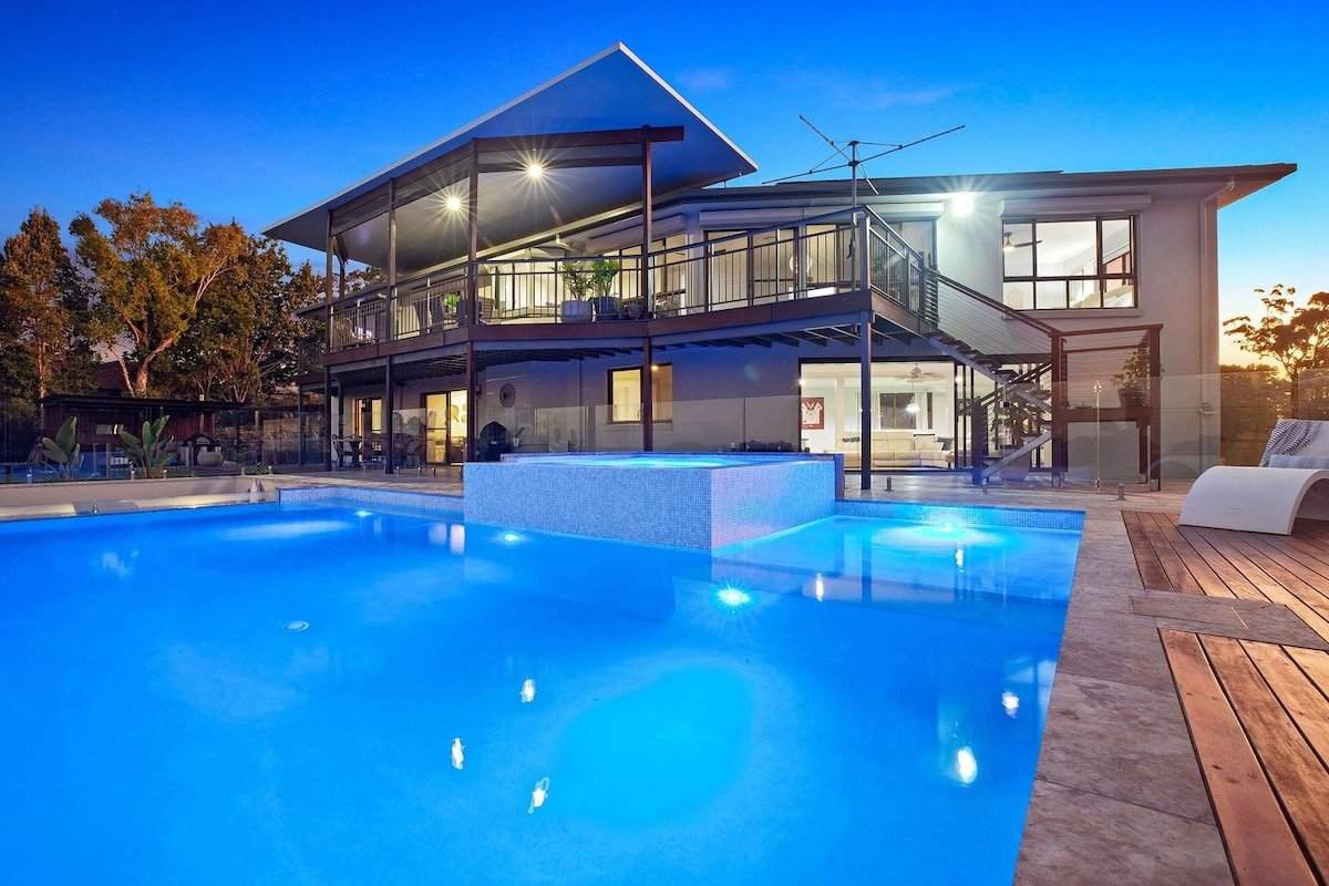 Mountain Home with Ocean Views gallery image 3