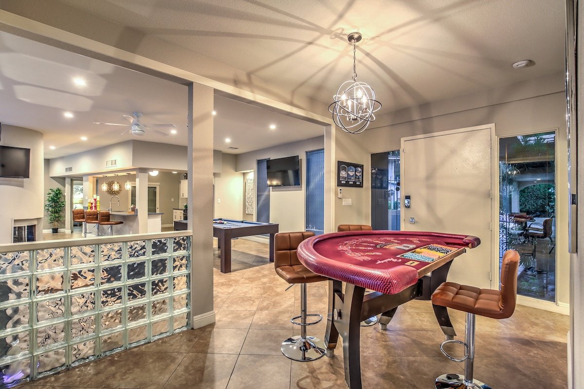 Vintage Vegas Estate! Unique & Gorgeous! gallery image 5