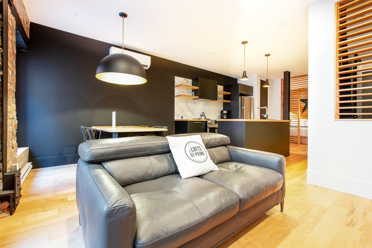 SP301-Les Lofts St-Pierre – Par Les Lofts Vieux-QC gallery image 5