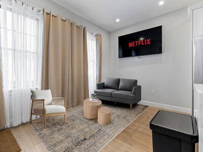 Boston Modern Lux | Subway | Family/Business Ready