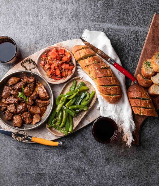 Photo of Smoky Ostrich & Garlic Bread