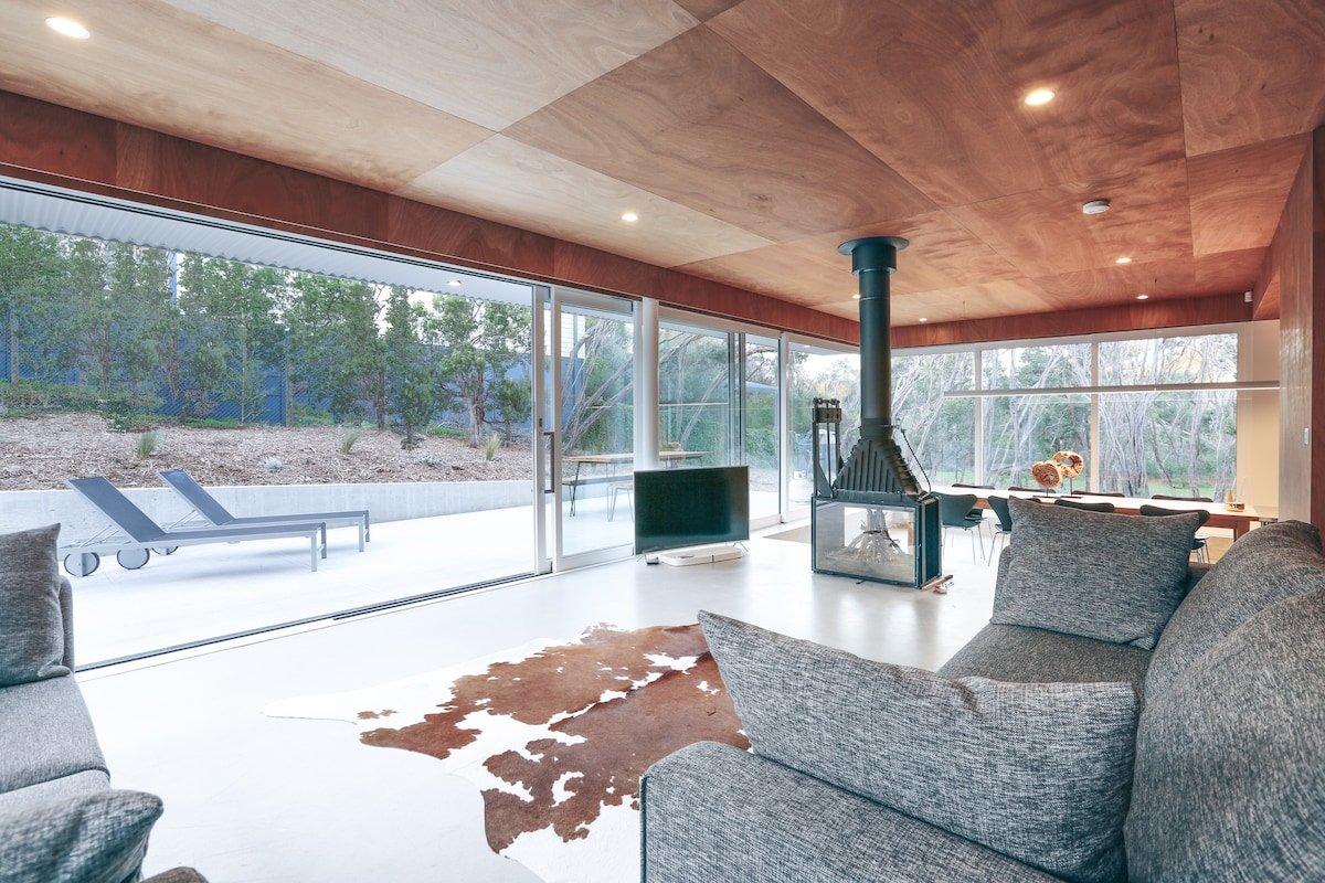 *Rye Glass House* – Architectural Escape + Pool gallery image 2