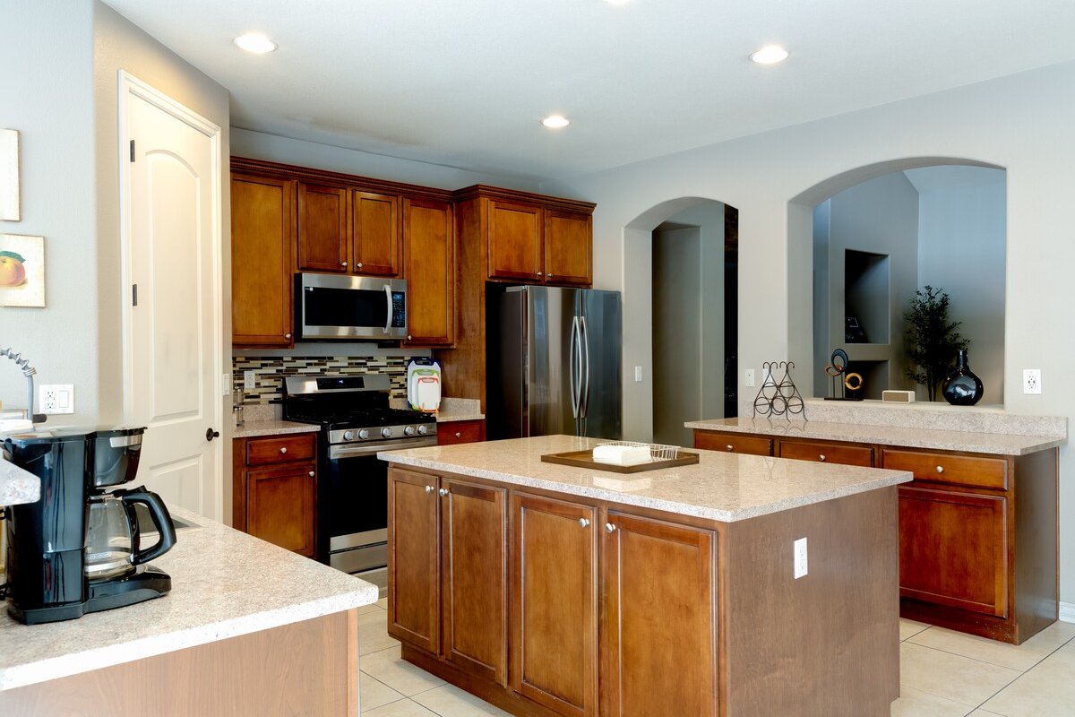 Lux Cozy Oasis 5bd/4.5ba + Pool/Jacuzzi + Game Rm gallery image 5