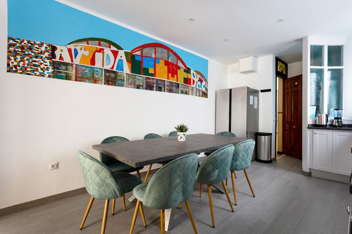 DownTown La Latina Grupos, by MoNARO gallery image 3