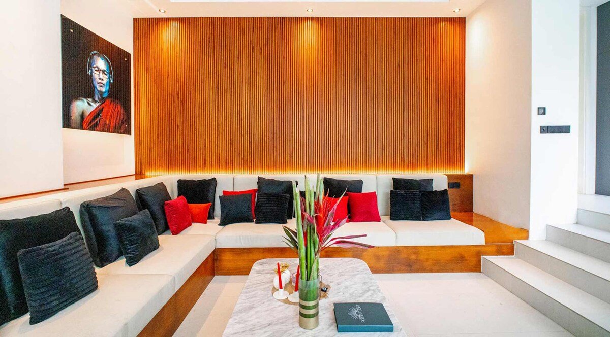 40% Off! Yoga Shala Steam Room Jacuzzi Car& Driver gallery image 5