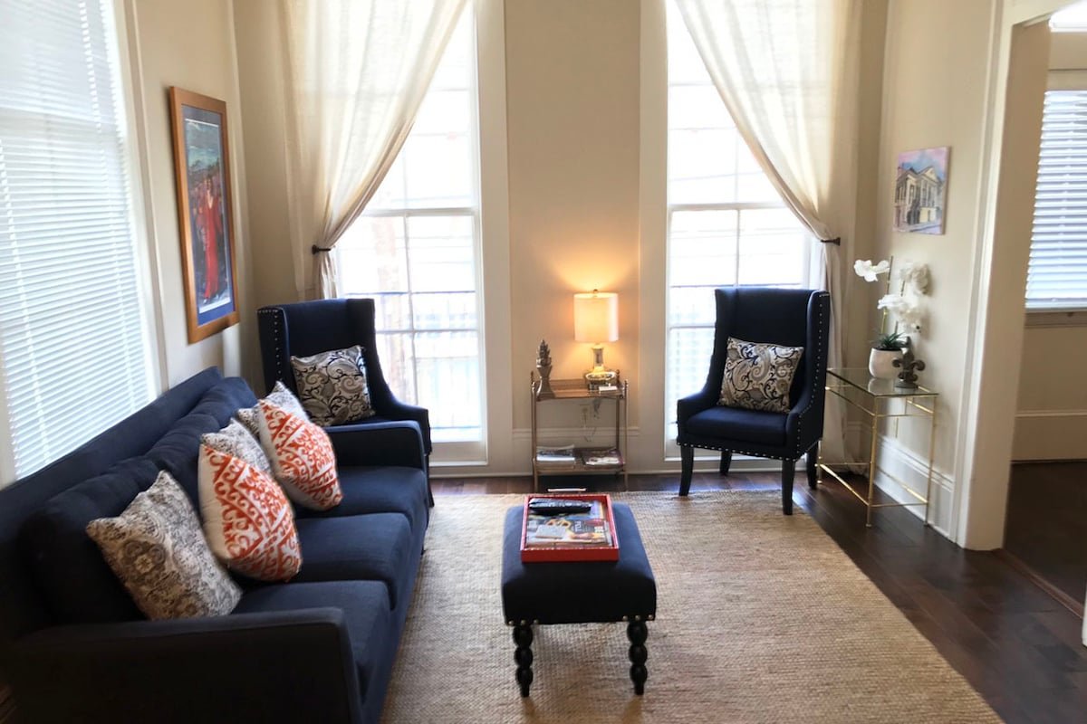 Balcony & Beautiful French Quarter 2 gallery image 5