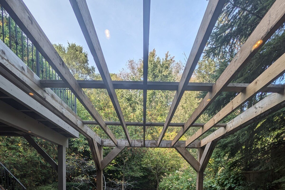 Luxe Forest Hill Retreat gallery image 4