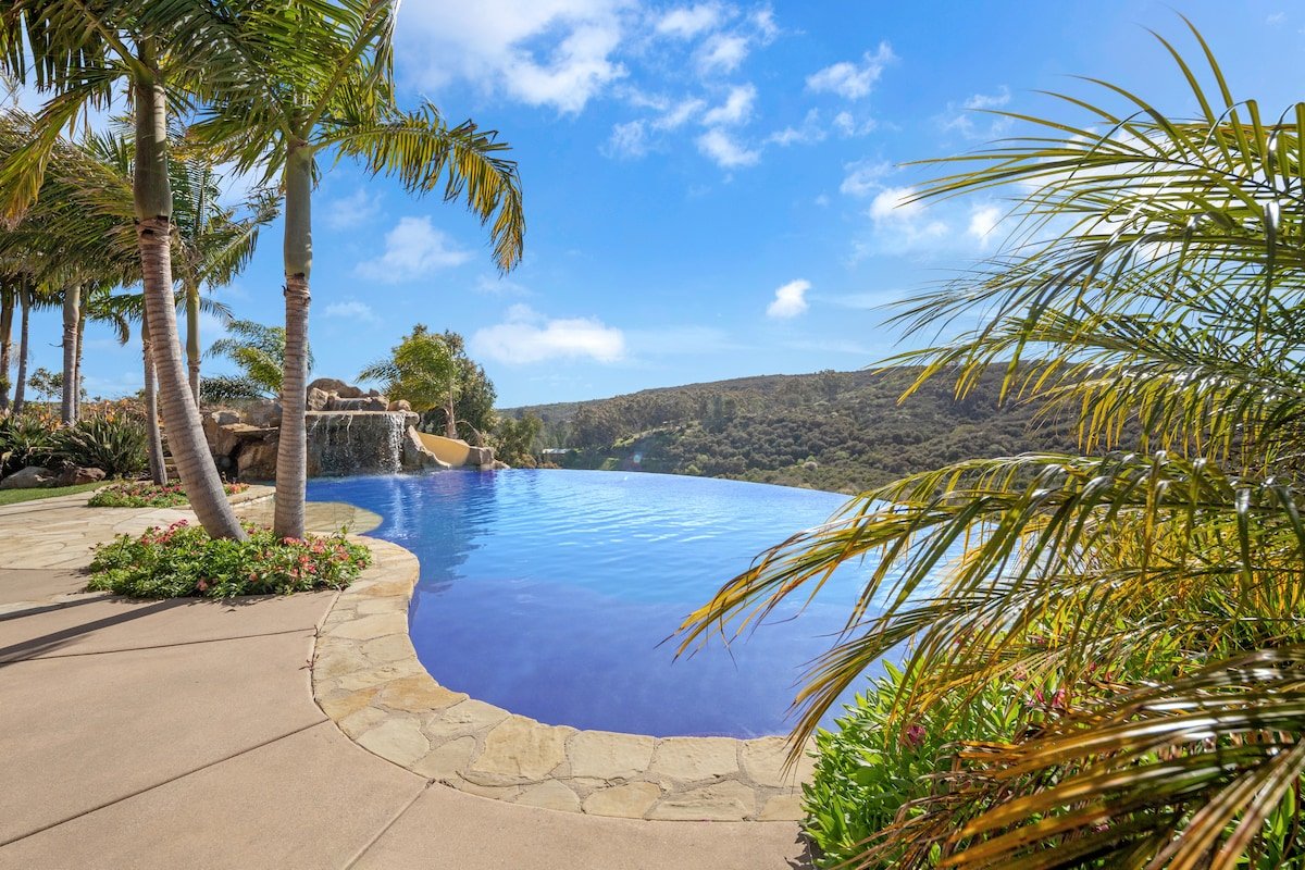 Hilltop Del Mar Lux Infinity Pool Panoramic Views gallery image 2