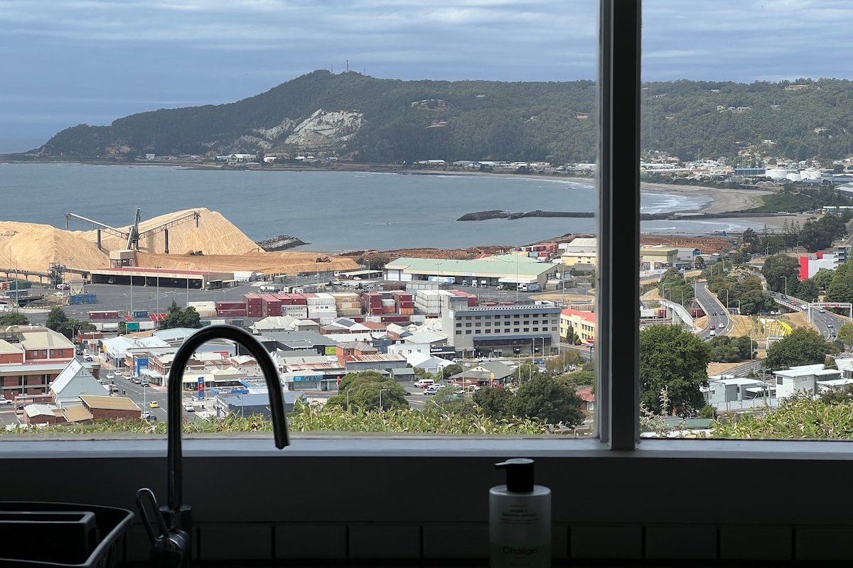 Coastal Luxe gallery image 4