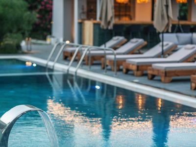 Isla Villas & Suites (Venus Villa)