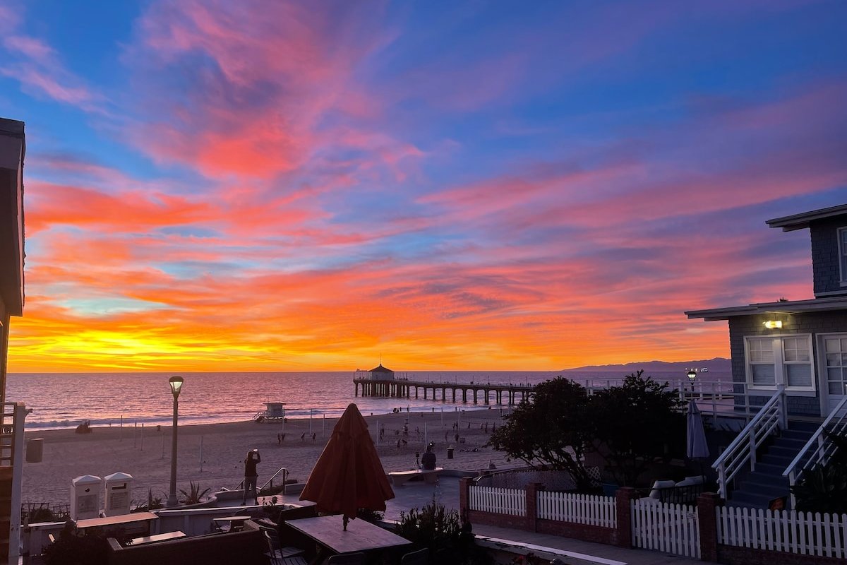 Beachfront Retreat | Luxe Views w/ Parking gallery image 2