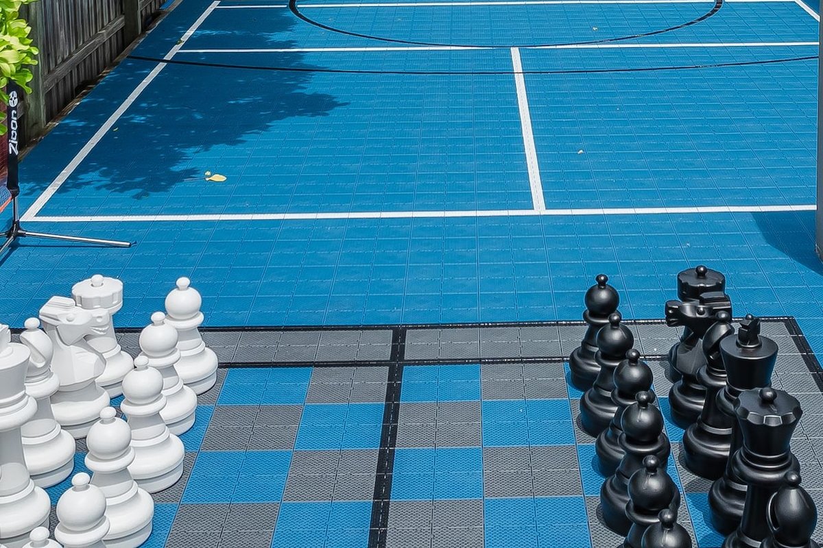 Sirius- Heated pool, 50m to Beach, basketball crt gallery image 3