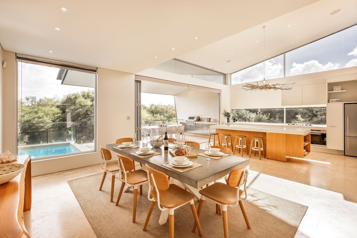 Sundance | Luxe Homestays | Yallingup Beach gallery image 2