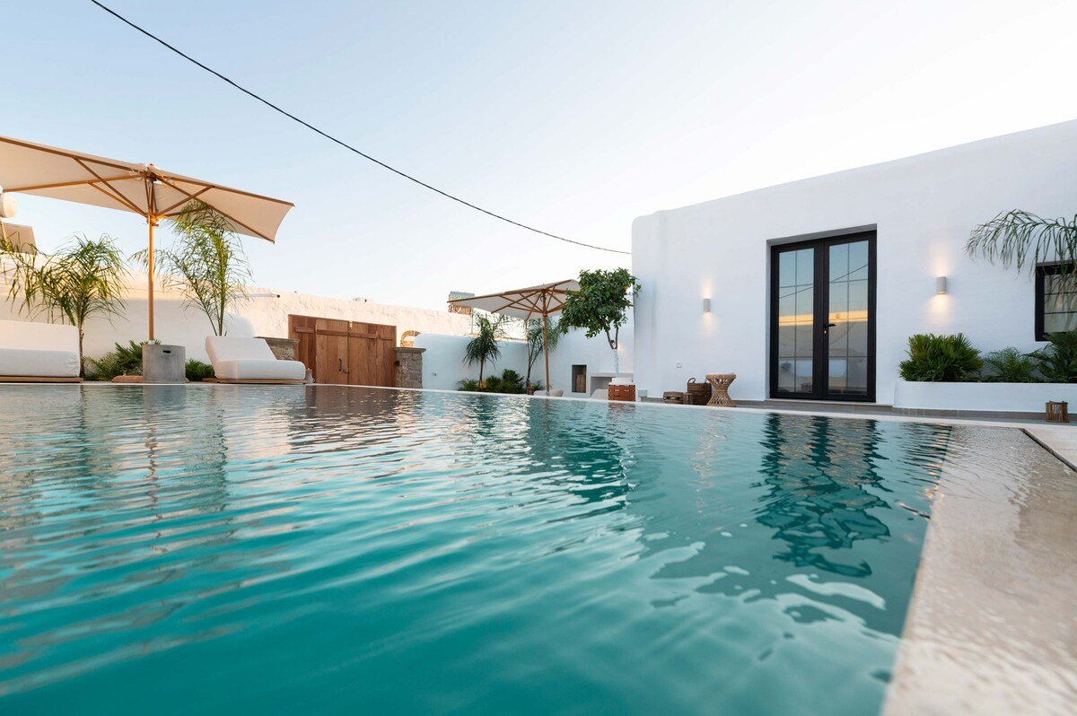 CasaCarma II, private pool, boho design, tradition gallery image 4