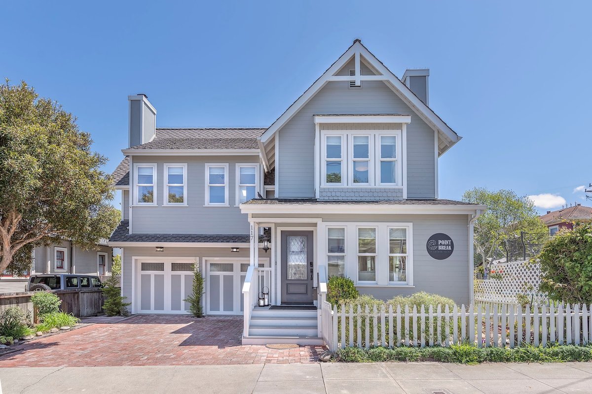3813 Point Break ~ Walk to Lover’s Point Beach! gallery image 3