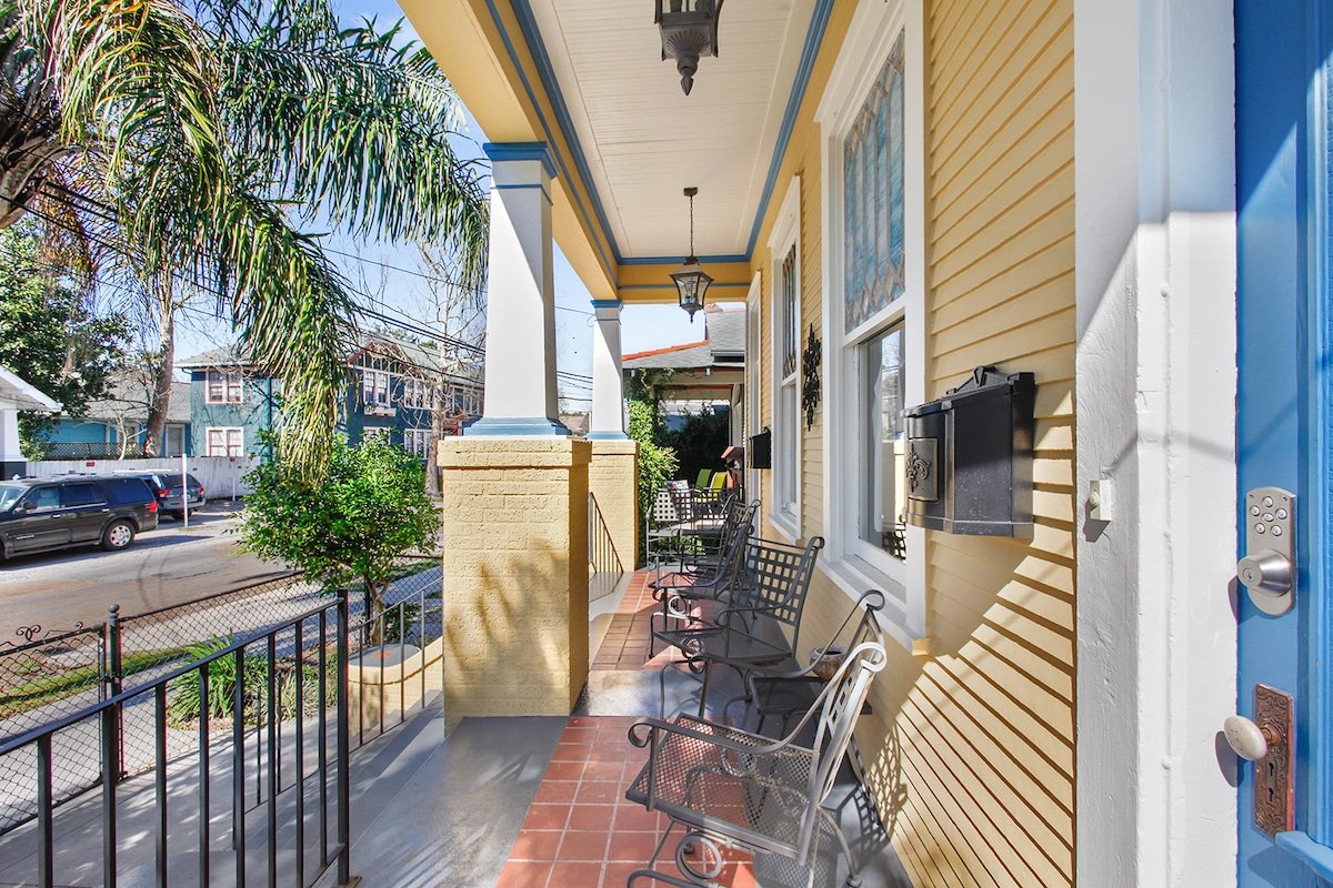 Sugar Bowl HQ! Renovated, Historic Bayou Gem! gallery image 3