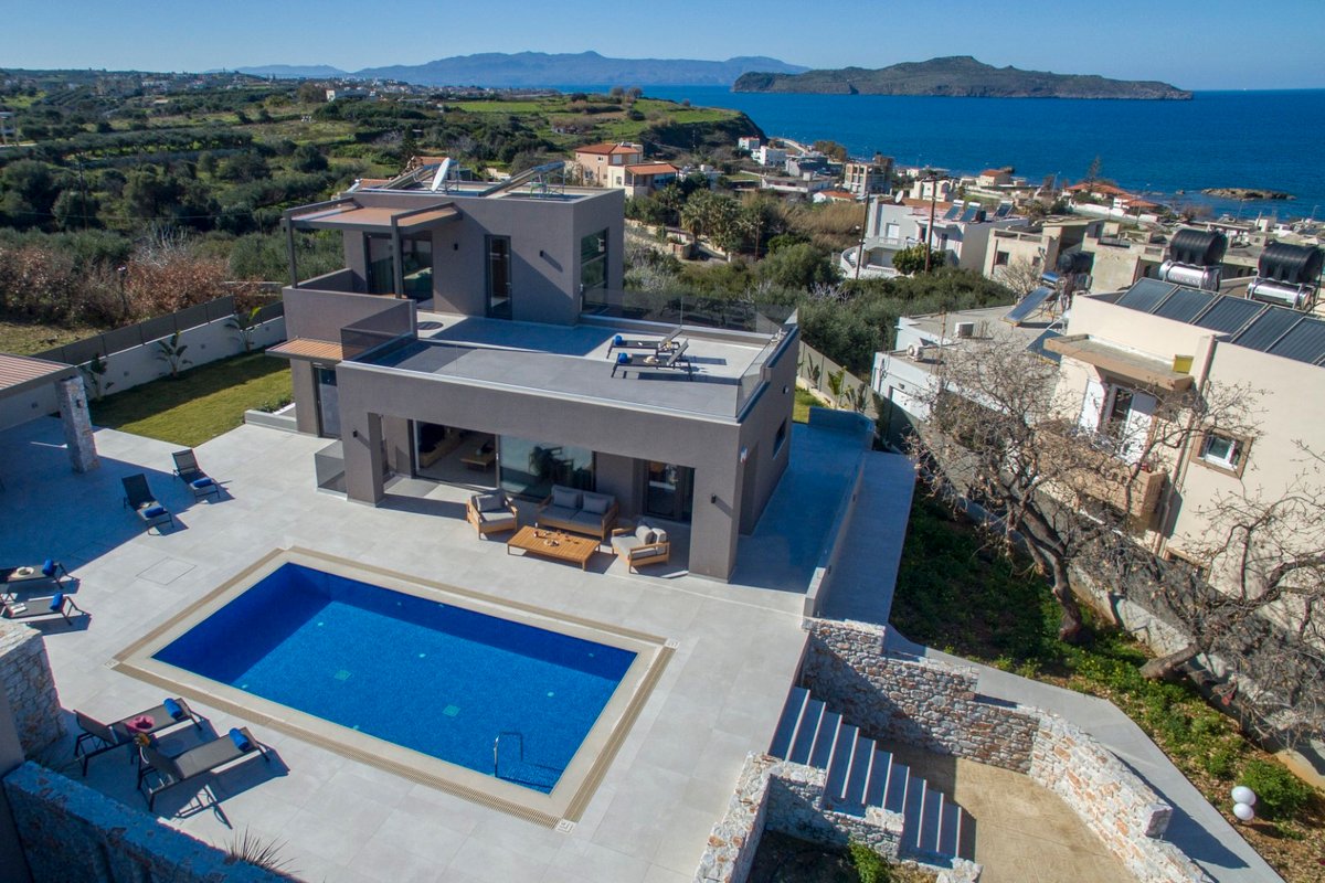 Brand New Lux villa-Sauna&Jacuzzi- Pvt Heated Pool